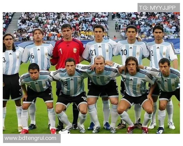 足球球员的成长之路从青训到职业生涯的辉煌与挑战